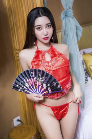 《商务旅游和女老板戴的帽子》_BD免费播放