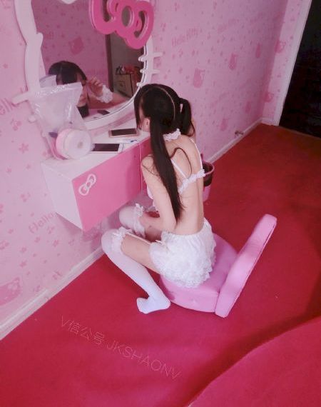 诱惑的保姆_720免费播放